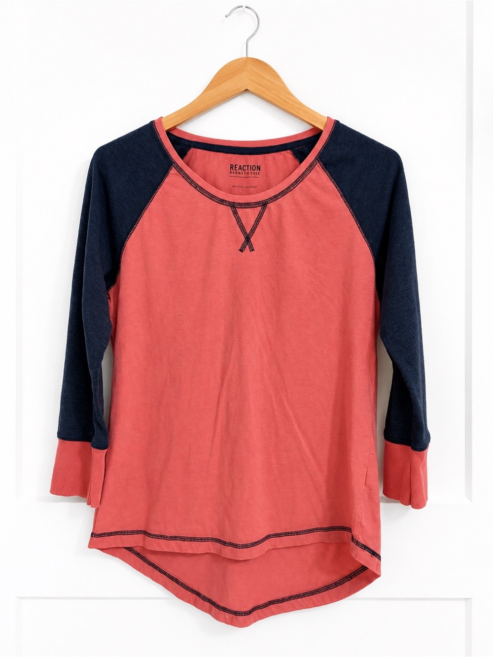 Reaction Kenneth Cole Colorblock Raglan Top Coral Navy Long Sleeve Size S